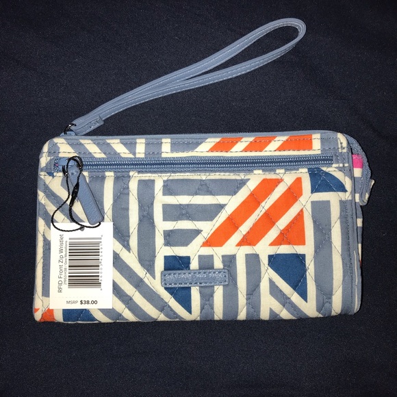 Vera Bradley Handbags - NWT Vera Bradley RFID Front Zip Wristlet